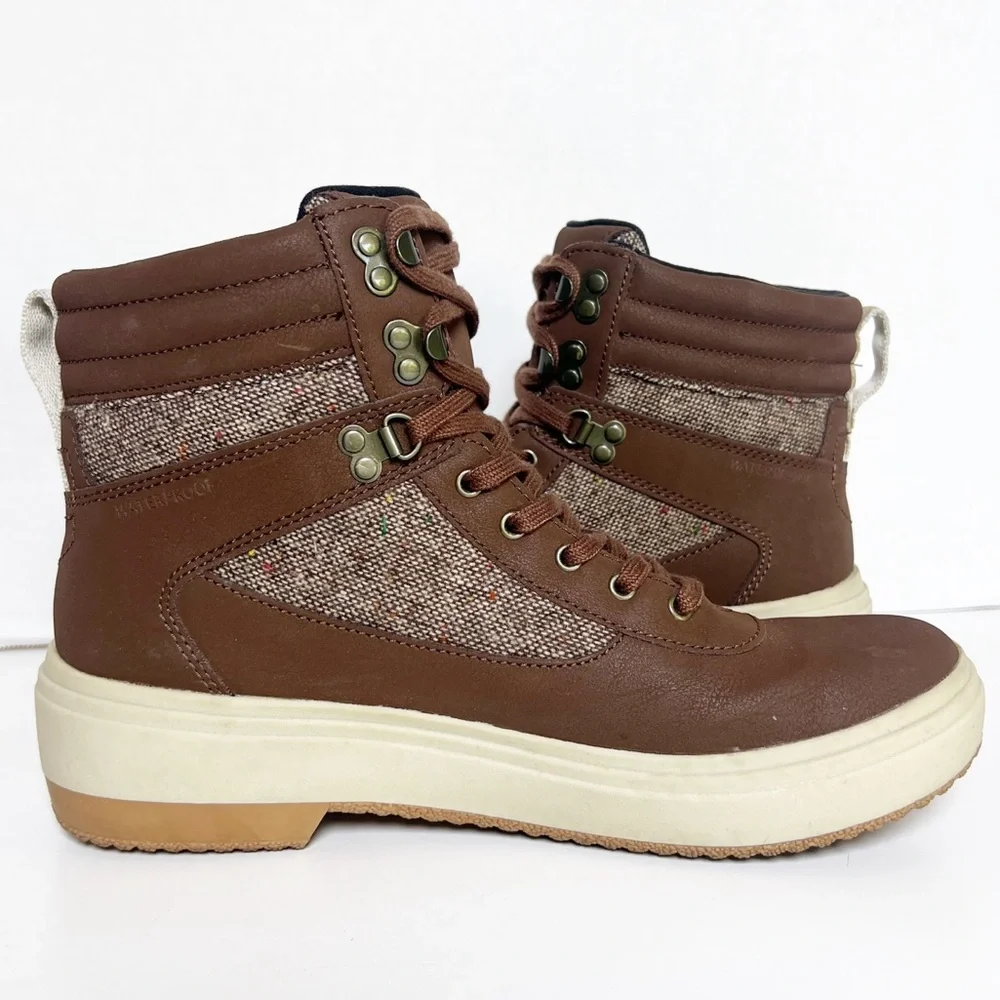 •MERRELL• Holly 2 Lace Up Waterproof Boot in Oak Brown Size 9 Gore-Tex‎ Winter